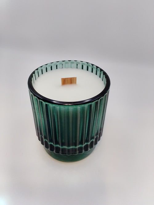 4 Ounce Soy Candle with Wood Wick - Fresh Linen